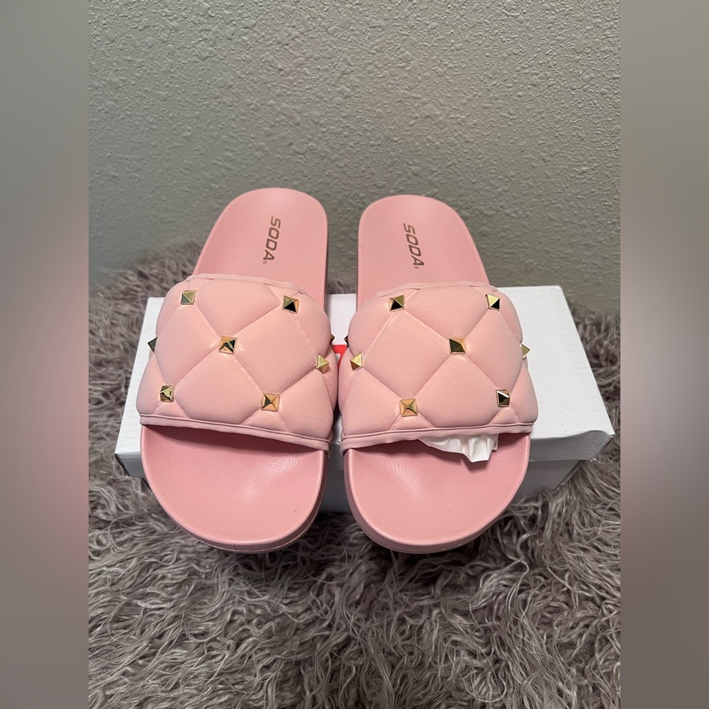 NIB Soda April Studded Pink Slides Size 7 - Picture 6 of 7